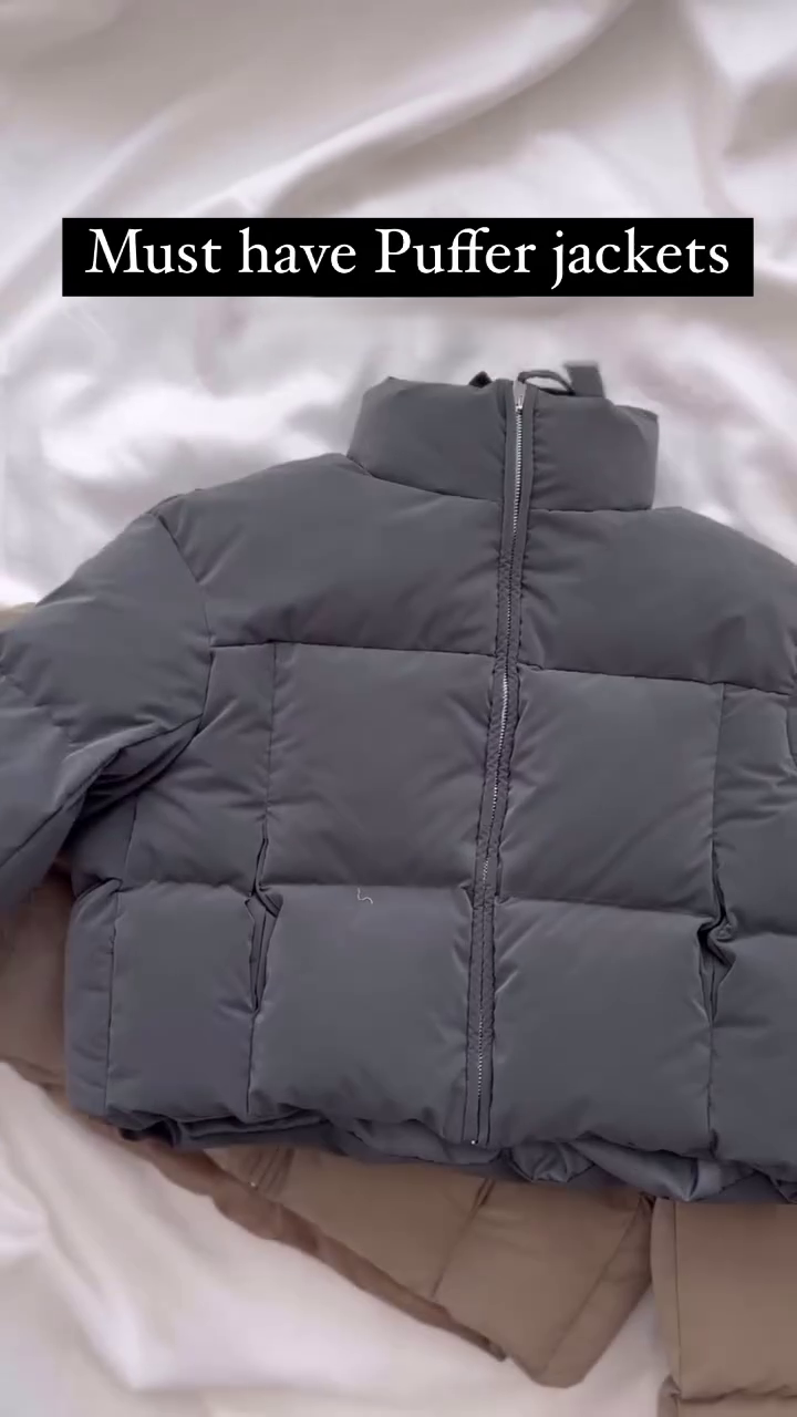 Chic Cropped Puffer Jacket - The Ultimate Winter Essential - Image 3