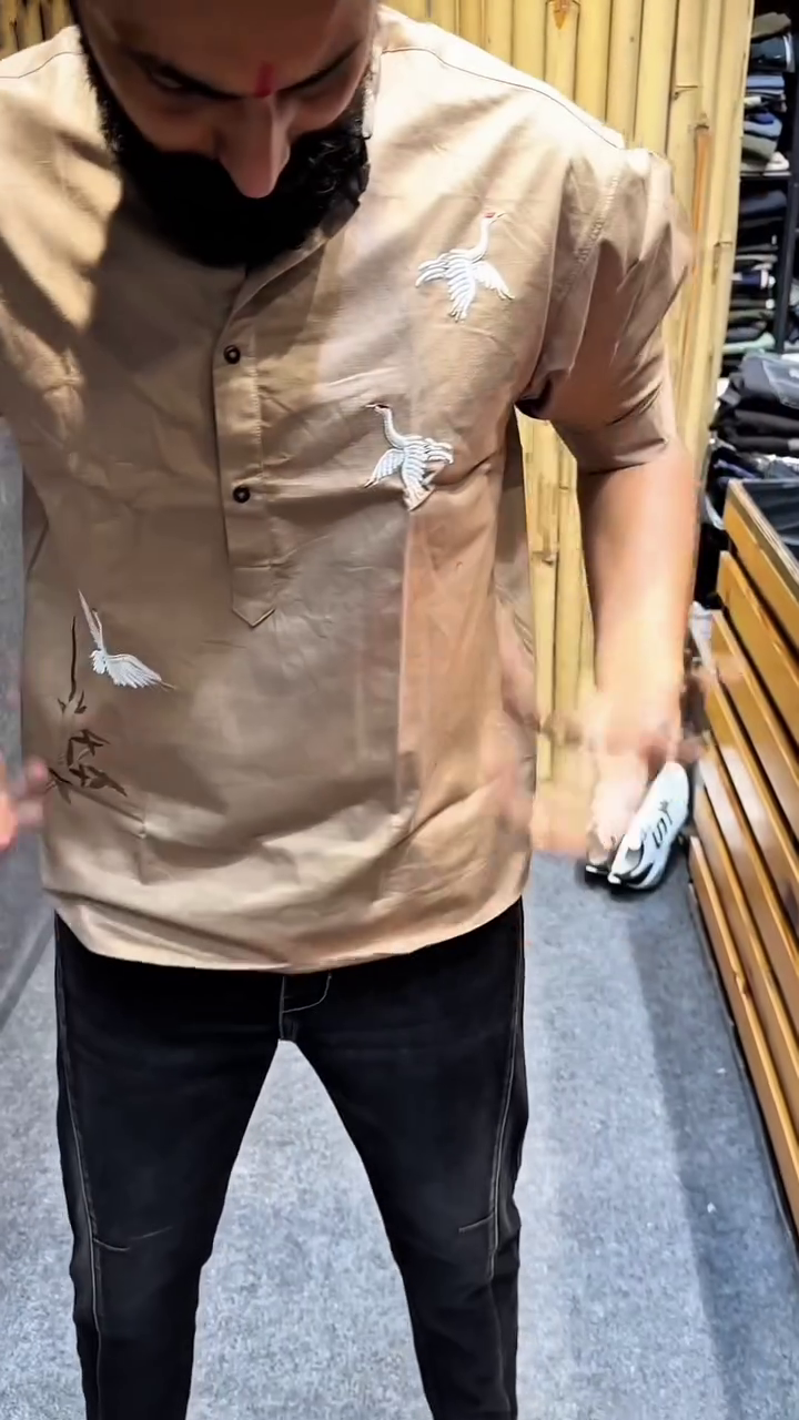 Men Classic Slim Fit Opaque Casual Shirt - Image 3