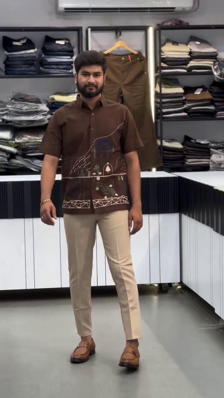 Men Spread Collar Graphic Printed Cotton Boxy Casual Shirt - Image 5