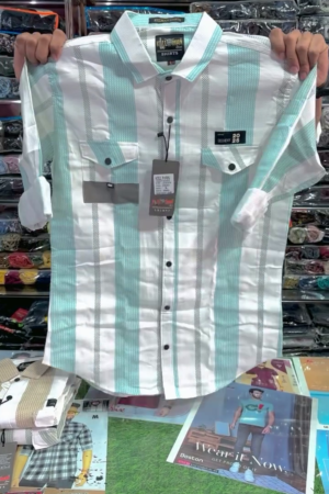 Men Slim Fit Vertical Striped Cotton Casual Shirt